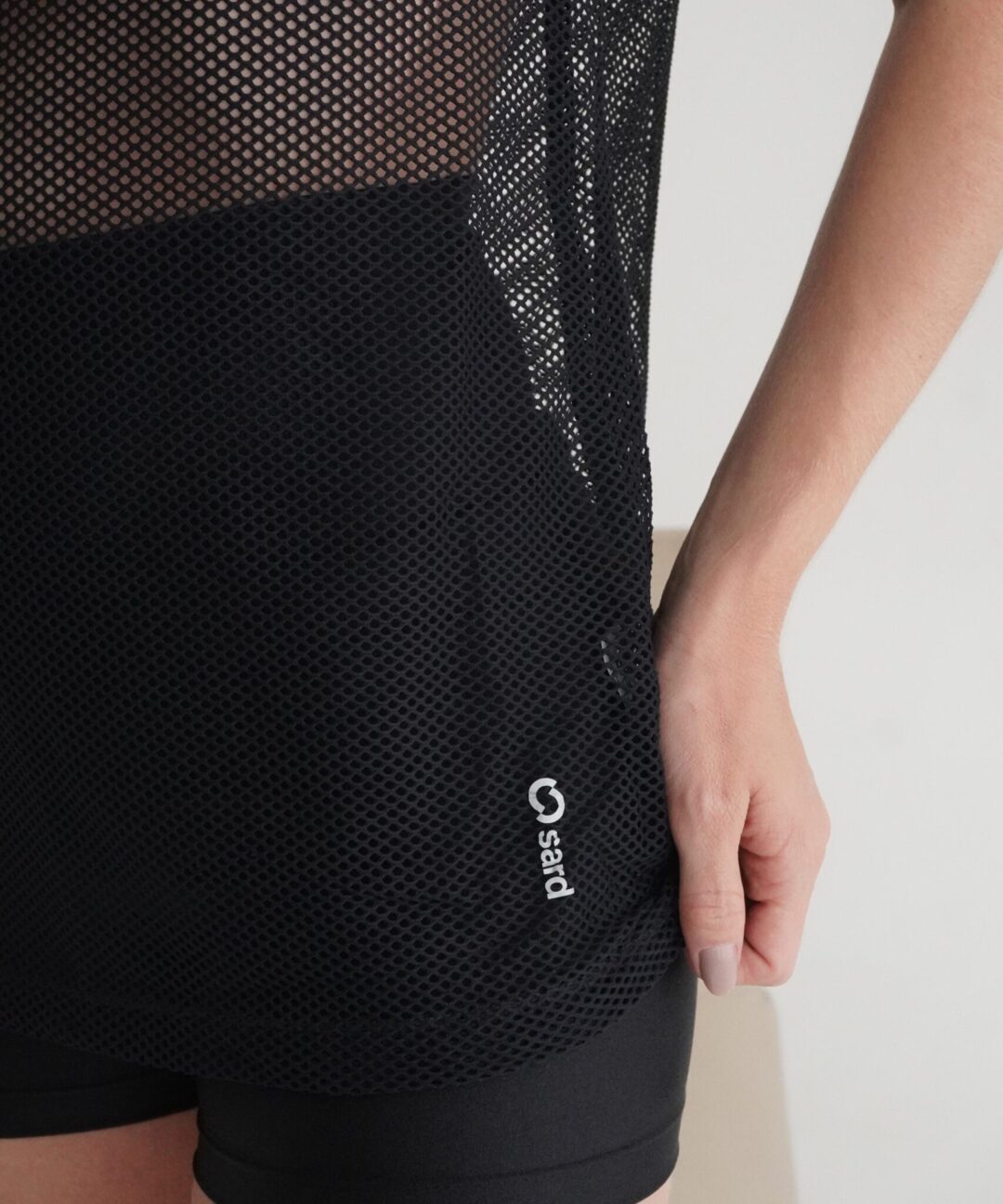 CAMISETÃO OVERSIZED EM TELA PRETO