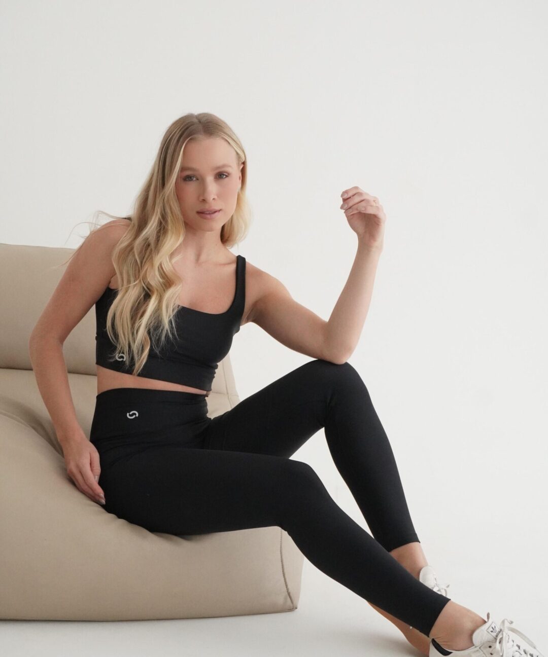 LEGGING TRILOBAL PRETA