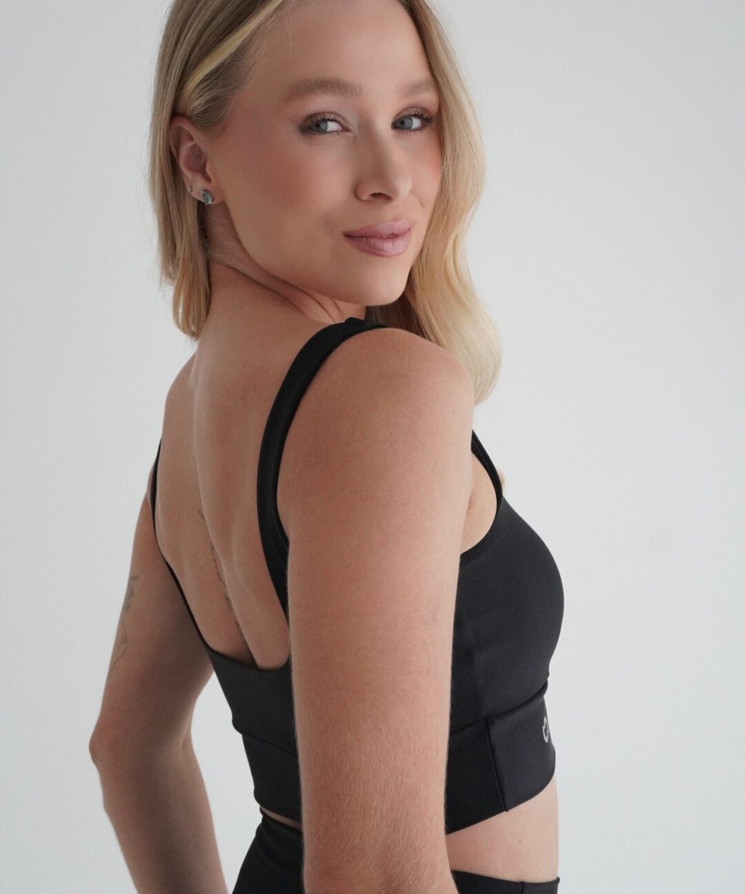 TOP REGATA TRILOBAL PRETO