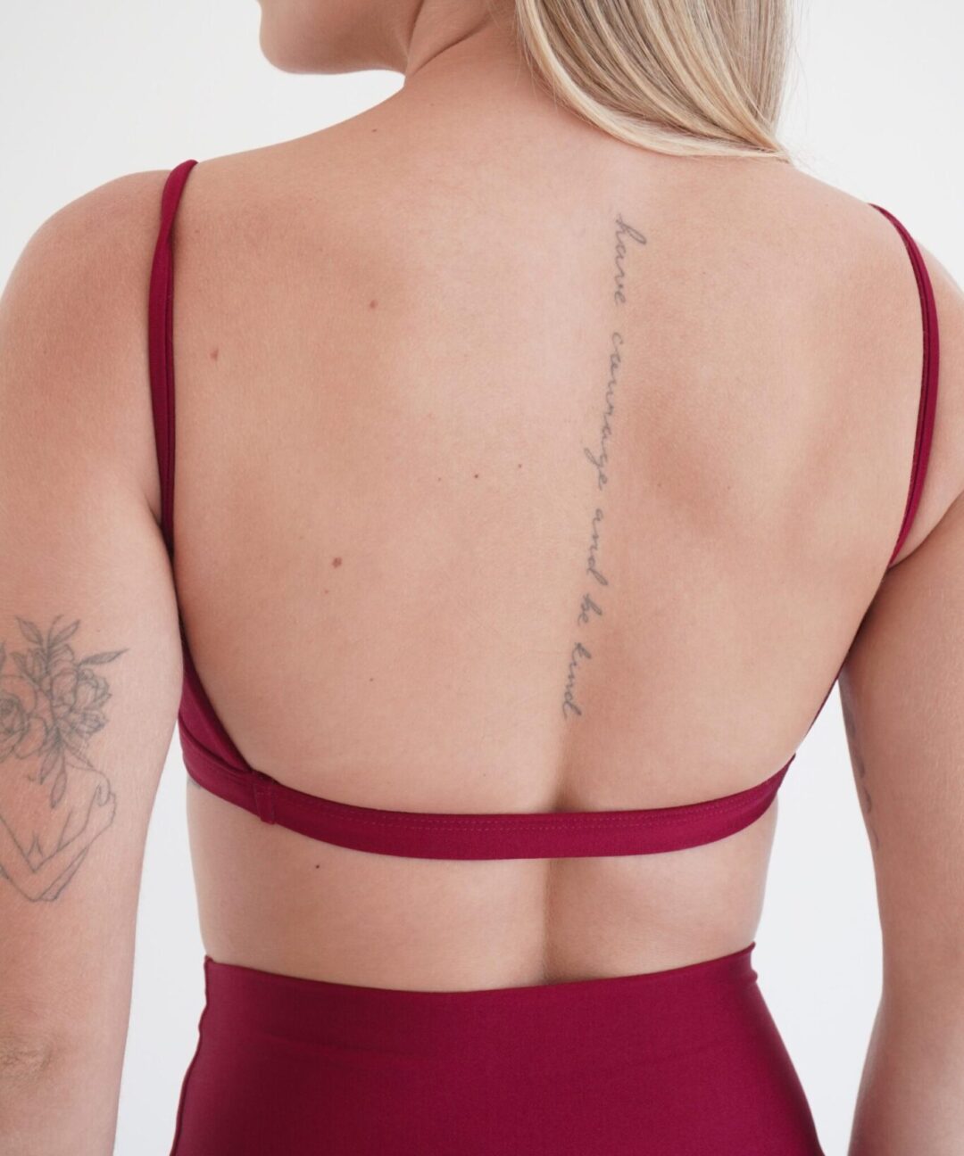 Alternative view de TOP TRILOBAL LUNA CARMIM