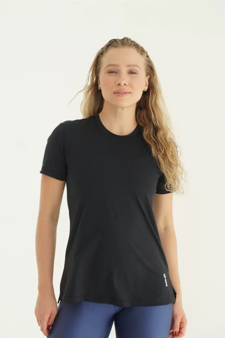 CAMISETA ESSENCIAL PRETO