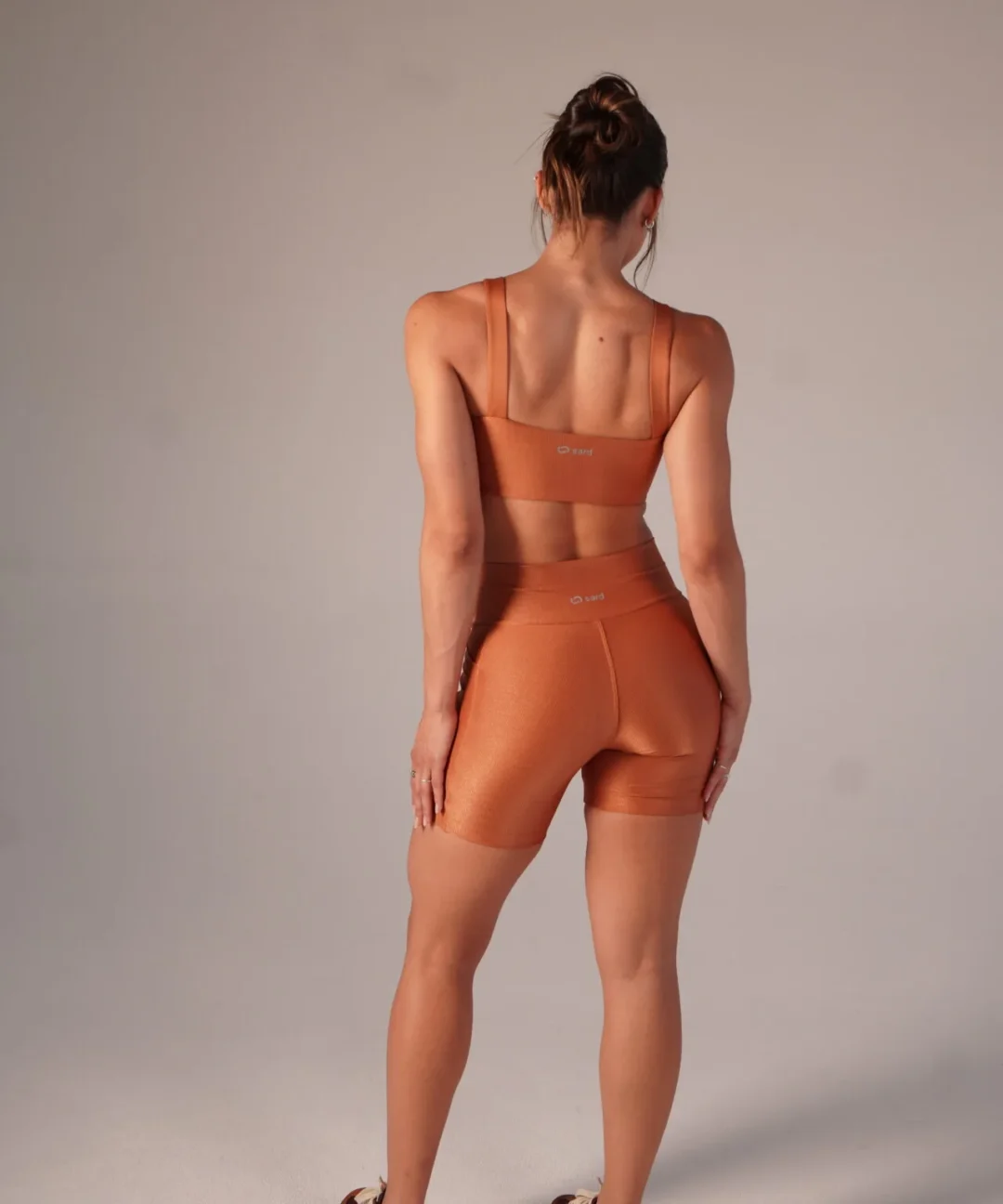 Alternative view de SHORT NATURALLY CONHAQUE